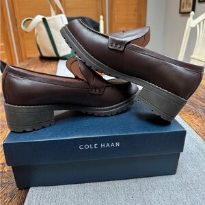 Cole Hasan Camea Lug Loafer Madeira Size 8.5 new in box